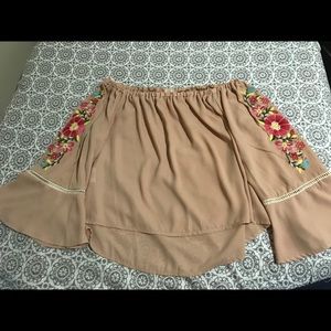 Gianni Bini off the shoulder blouse